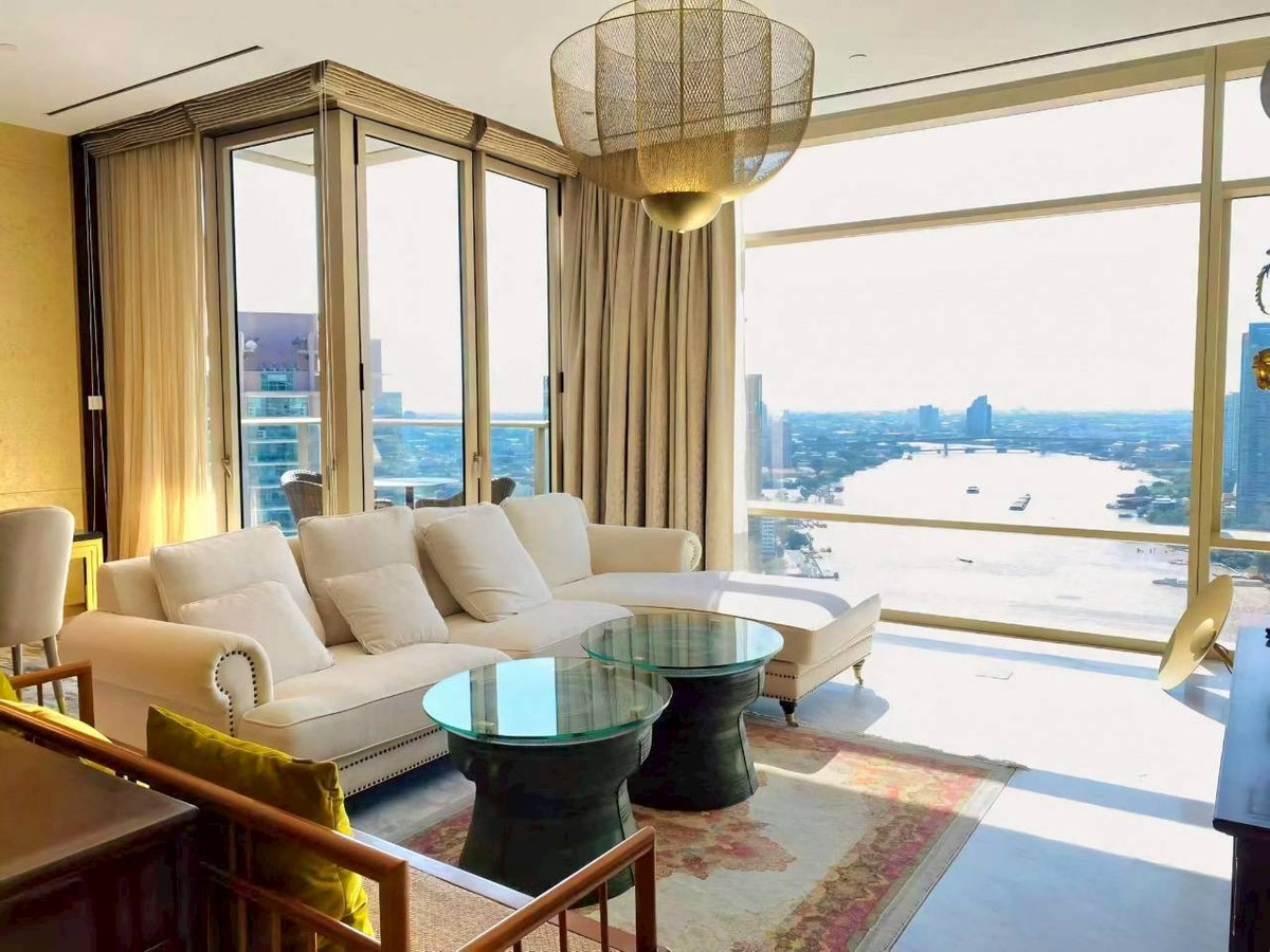 For RentCondoSathorn, Narathiwat : SuperLuxury Four Season Private Residence 3bed4bath 1Maid 212 Sqm Fullyfurnish , Welcome Foreign , Welcome VVIP 360,000 permonth