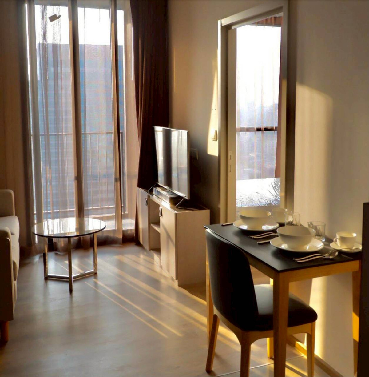 ให้เช่าคอนโดสุขุมวิท อโศก ทองหล่อ : Highfloor // Okahaus 1bed 27 Sqm Fullyfurnish 18,000-