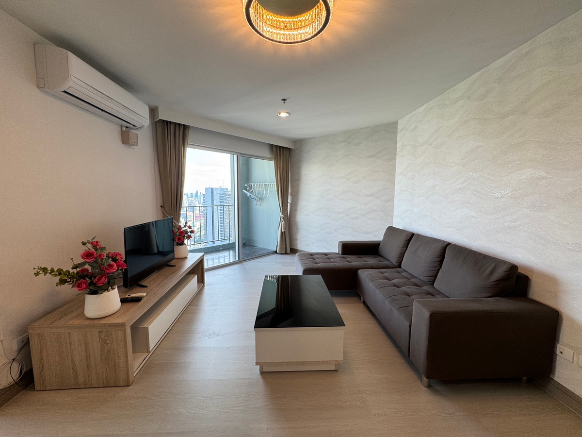 For RentCondoRama9, Petchburi, RCA : For Rent: Belle Grand Rama 9 Close to MRT Rama 9 (ST-02)