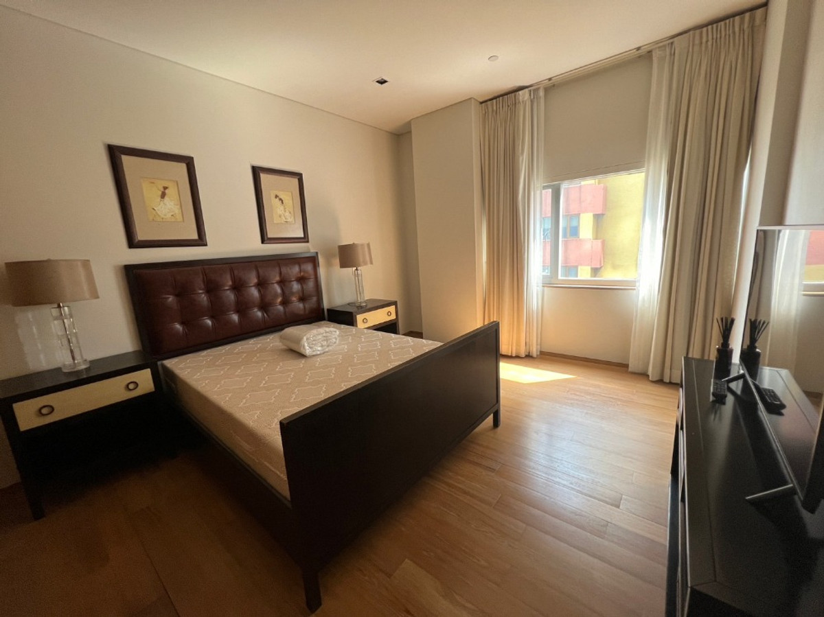 For RentCondoSilom, Saladaeng, Bangrak : Saladaeng Residences【𝐒𝐄𝐋𝐋 & 𝐑𝐄𝐍𝐓】🔥Elegant and sophisticated, with a warm, mature tone. Every corner is meticulously decorated. Peaceful, luxurious, and classy, ​​Saladaeng Living style.🔥 Contact Line ID: @hacondo