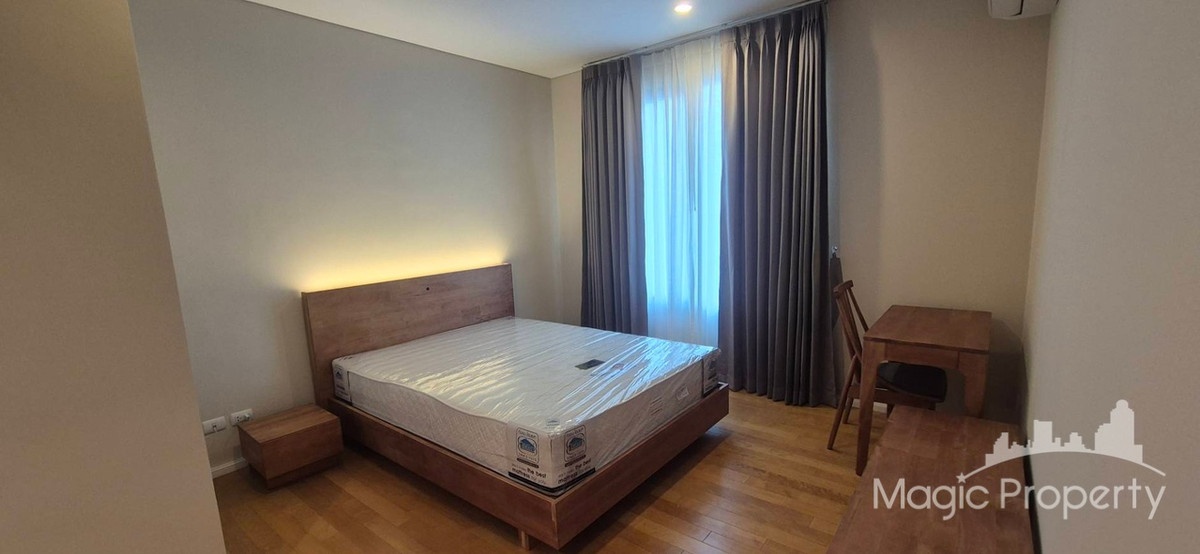 For SaleCondoRama9, Petchburi, RCA : 5 Bedrooms Duplex Penthouse For Sale in Villa Asoke Condominium, New Petchaburi Road, Makkasan, Ratchathewi, Bangkok