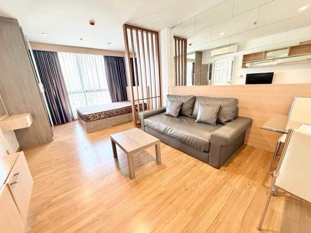 ให้เช่าคอนโดบางซื่อ วงศ์สว่าง เตาปูน : @condocurator📍ให้เช่า The Tree Interchange เฟอร์นิเจอร์ครบ พร้อมอยู่ [PM4363]