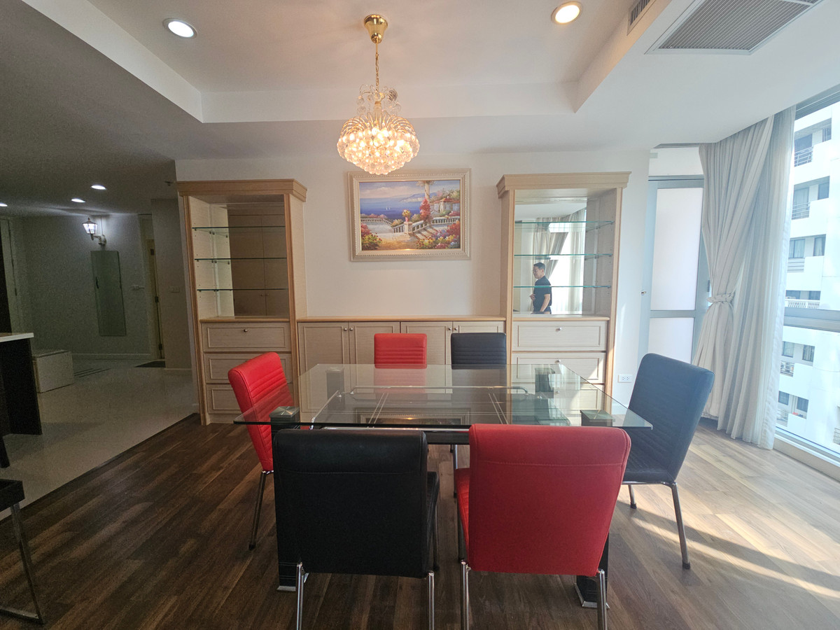 ให้เช่าคอนโดวิทยุ ชิดลม หลังสวน : (Not accept agent) 🔥 ให้เช่าfor rent เดอะราชดำริ THE RAJADAMRI ONLY 48,000 Baht/month, 2bed2bath, 112 sqm,  ready to move in.