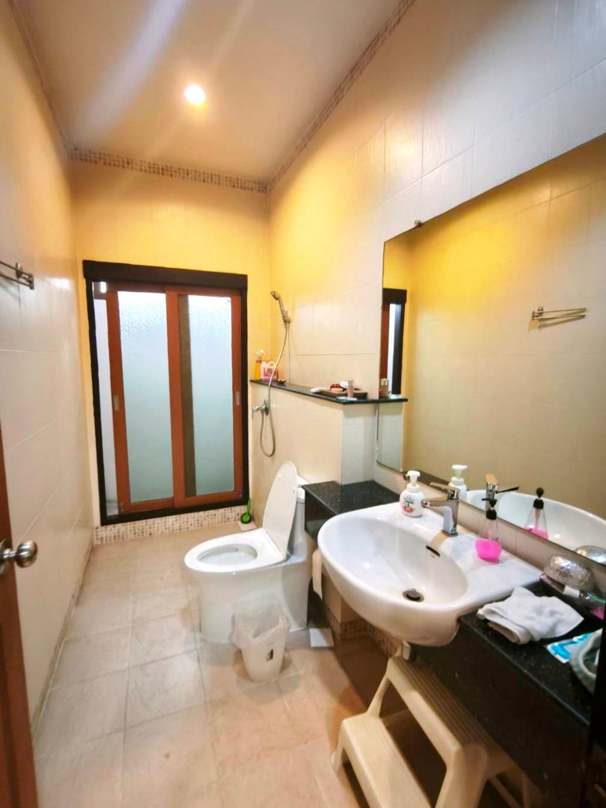 ขายบ้านอ่อนนุช อุดมสุข : 17/2/2026, บ้านเดี่ยว อารียา คาซ่า อ่อนนุช ใกล้ BTSอ่อนนุช บ้านเดี่ยว 3 ชั้น  หันหน้าทิศใต้