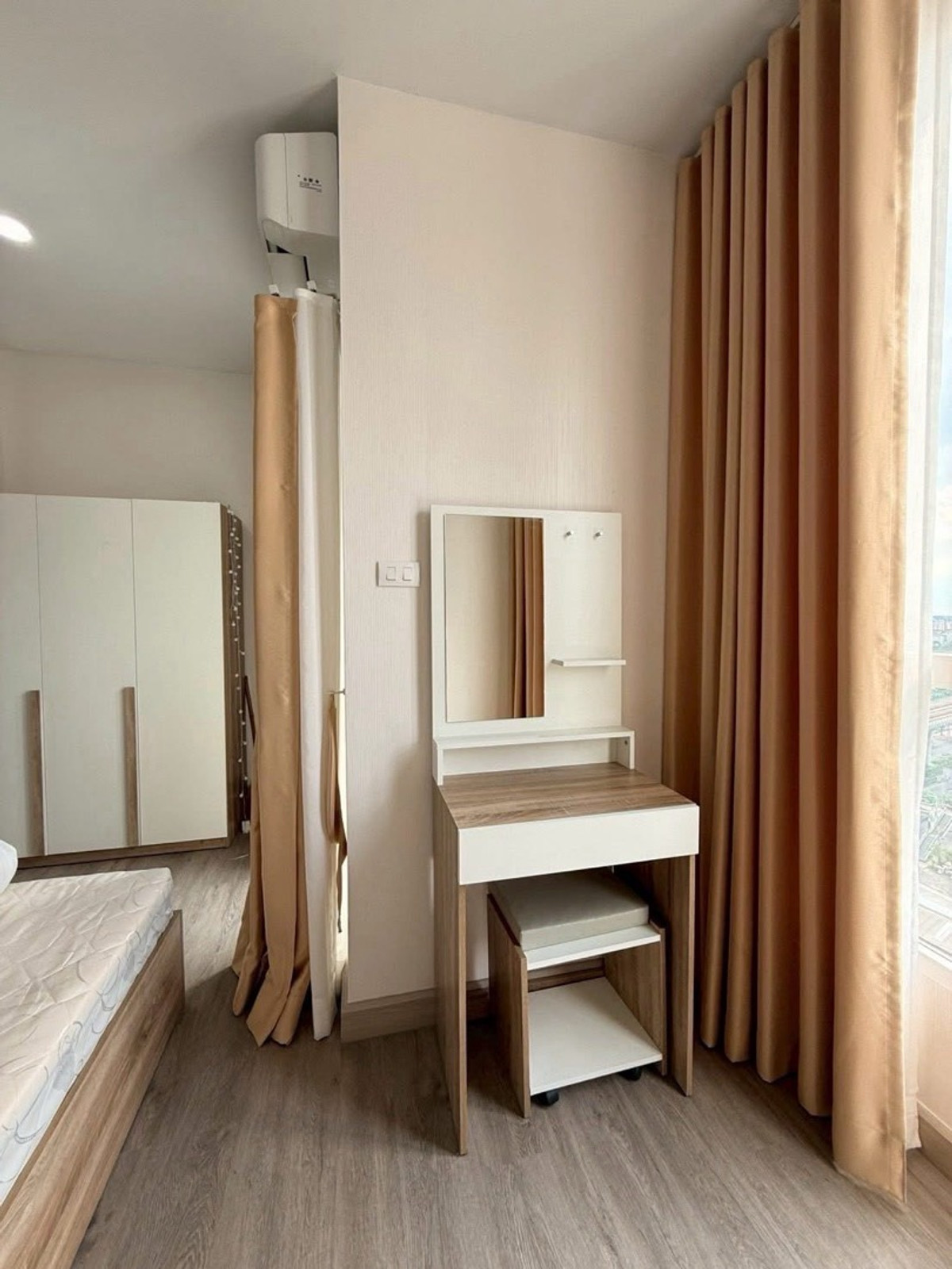 For RentCondoBang kae, Phetkasem : Supalai Loft Phasi Charoen Station