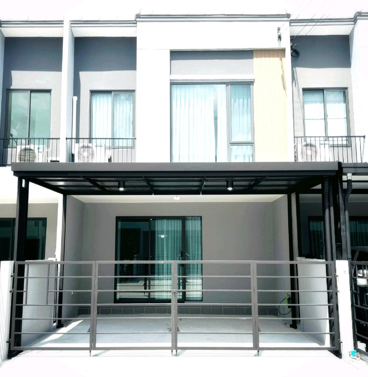 ให้เช่าทาวน์โฮมบางนา แบริ่ง ลาซาล : 🚩🍀⭐ให้เช่า พลีโนสุขุมวิท-บางนา 2  
พรีเมียมทาวน์โฮม แต่งครบพร้อมอยู่  Fully Furnished ทำเลติดเมกาบางนา ✅