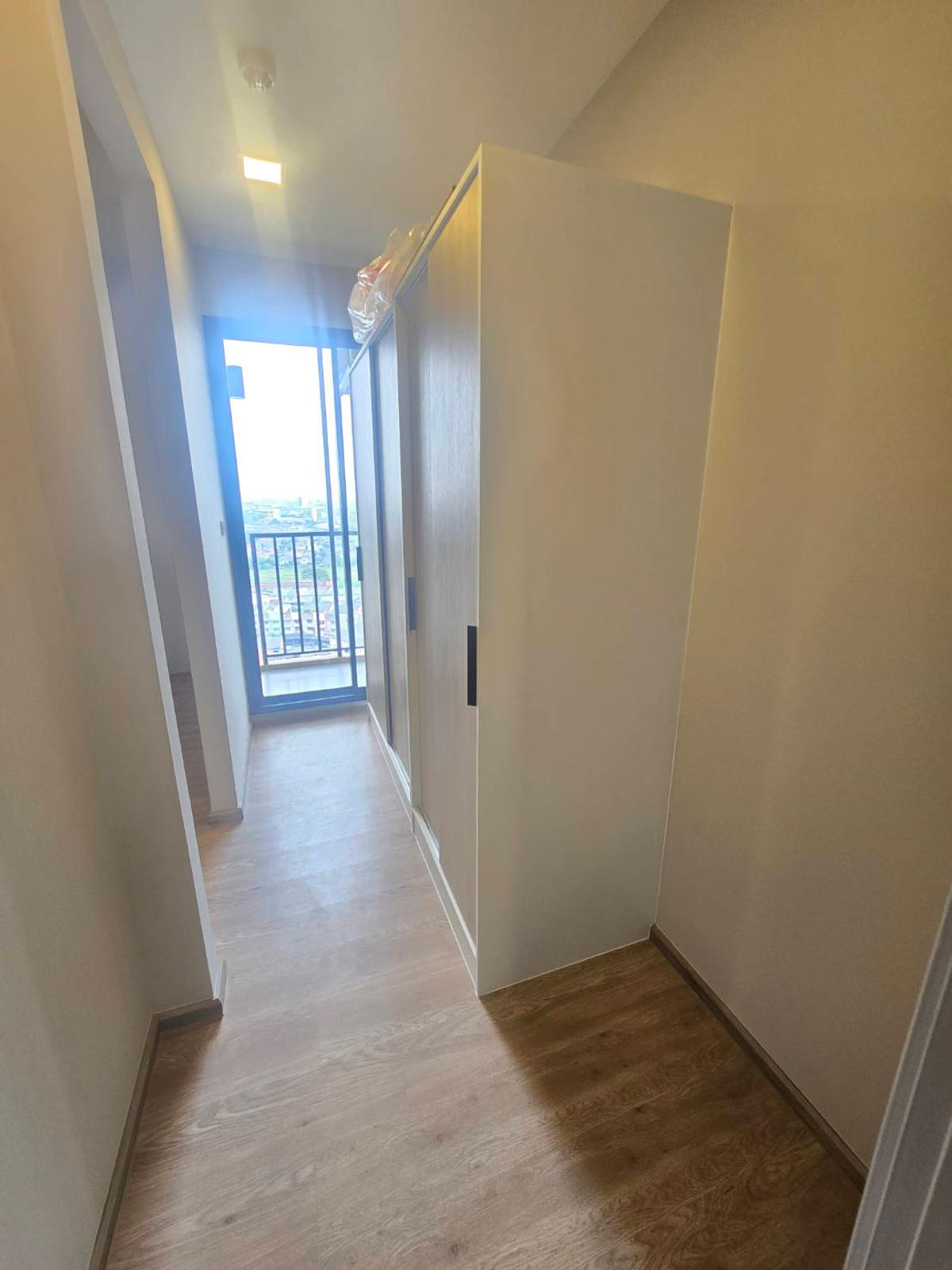 ให้เช่าคอนโดนนทบุรี บางใหญ่ บางบัวทอง : ให้เช่า คอนโด พลัมคอนโด นิวเวสต์ 27 ตรม ติดเซ็นทรัลเวสเกต และ MRT ตลาดบางใหญ่