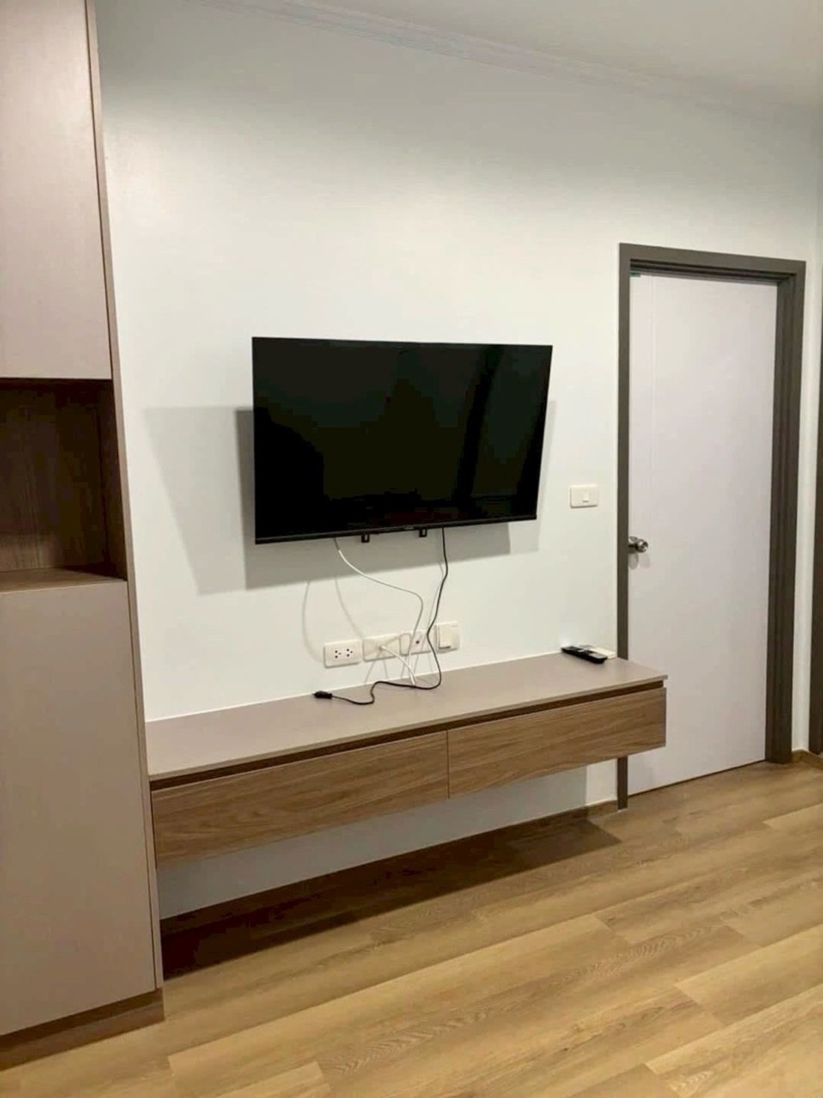 For RentCondoThaphra, Talat Phlu, Wutthakat : @condocurator📍For rent IDEO Tha Phra Interchange fully furnished. There is a washing machine [PM4268]