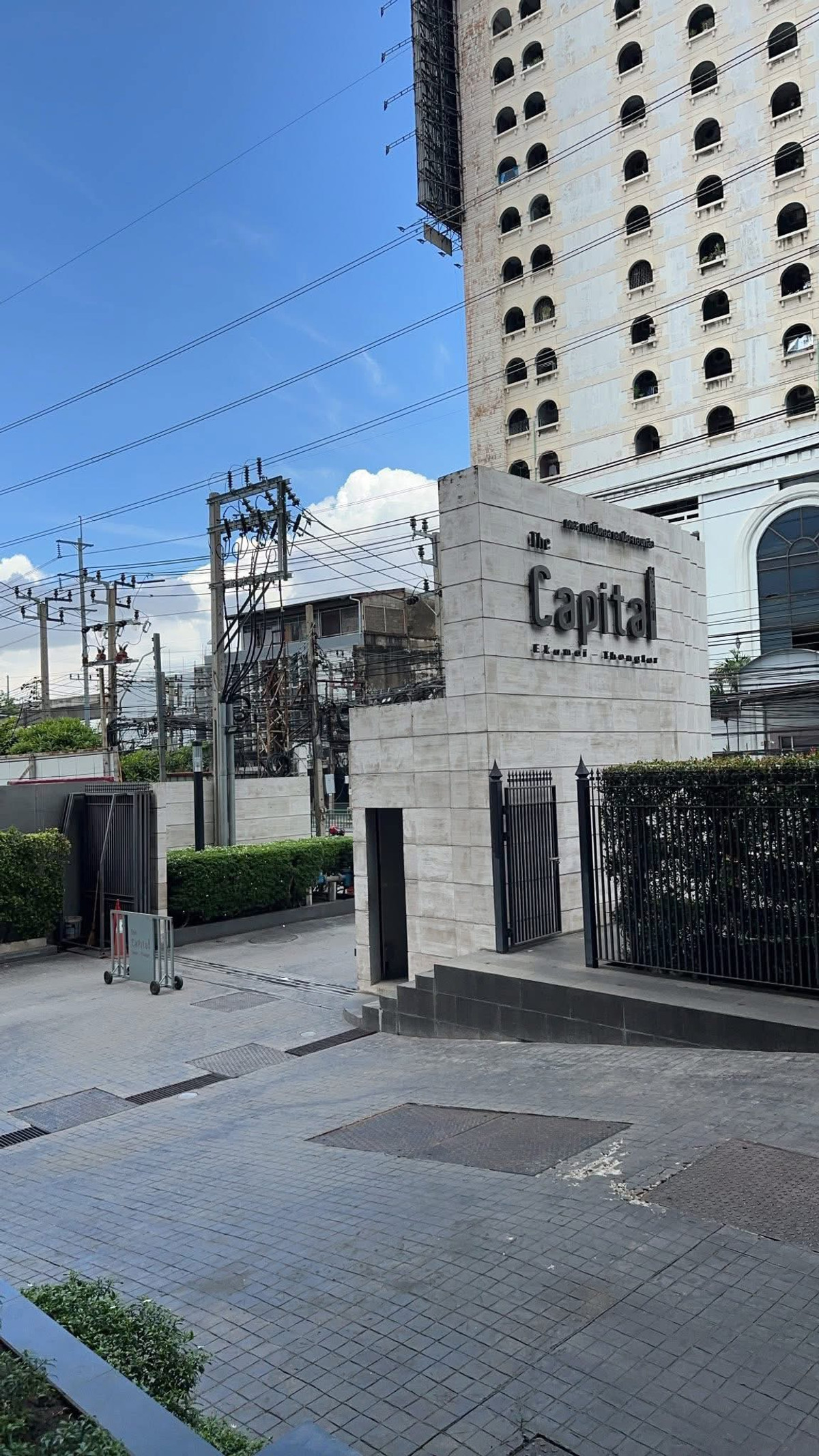 For RentCondoRama9, Petchburi, RCA : 📍Rent The Capital Ekkamai Thonglor