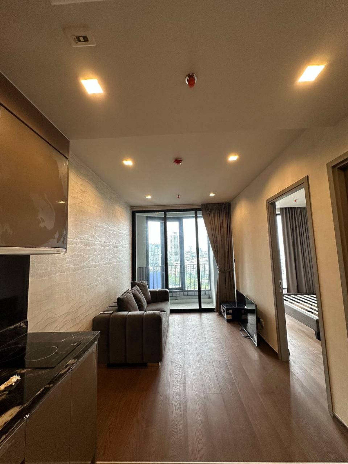 For SaleCondoAri,Anusaowaree : Ideo Q Victory【𝐒𝐄𝐋𝐋 & 𝐑𝐄𝐍𝐓】🔥A sharp modern tone with a touch of simple, cool luxury. Every detail is perfectly arranged in Victory Style.🔥 Contact Line ID: @hacondo