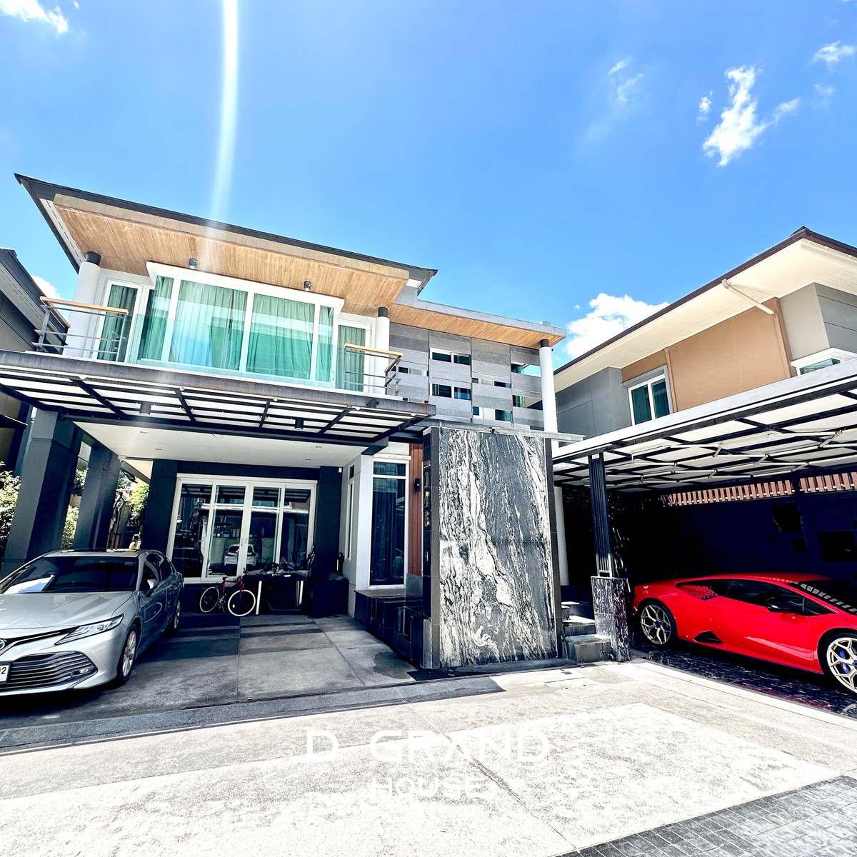 ขายบ้านลาดพร้าว เซ็นทรัลลาดพร้าว : #ขายบ้านหรูแปลงมุม ใจกลางลาดพร้าวตอนต้น โครงการ  The Gallery House Pattern ลาดพร้าว ซอย 1 