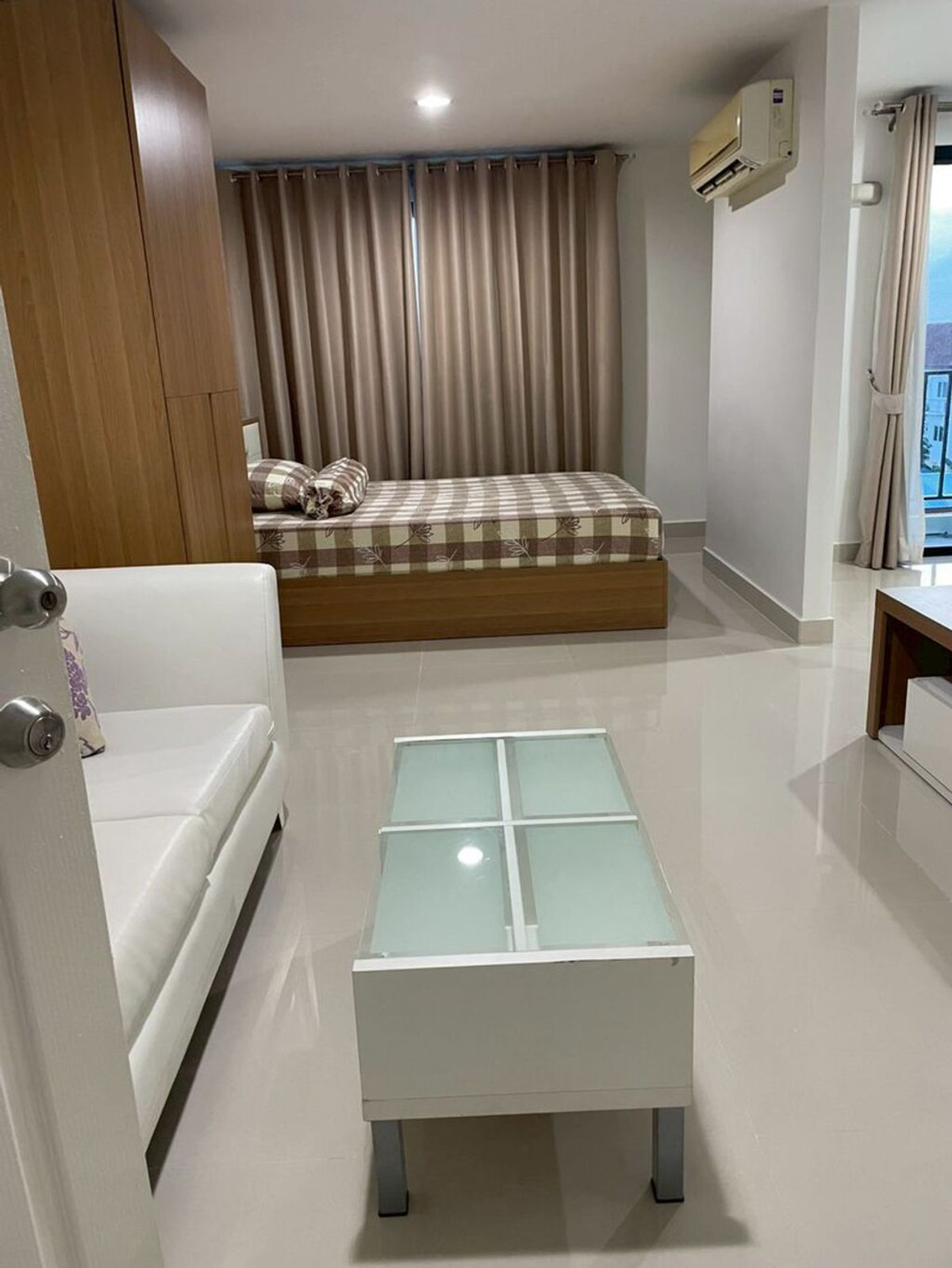 For RentCondoNonthaburi, Bang Yai, Bangbuathong : For Rent The Column Ratchaphruk Unit 123/40 (No pets allowed)