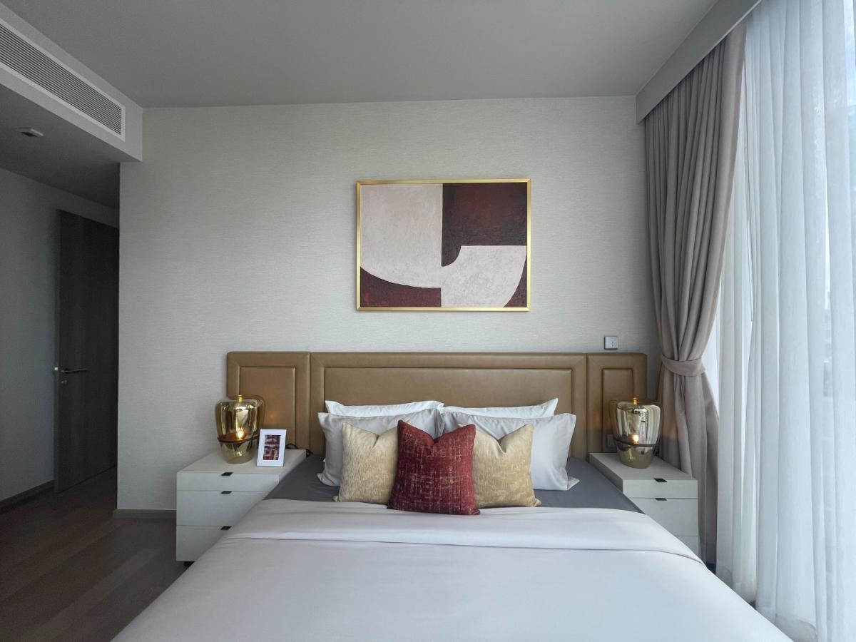 For RentCondoSukhumvit, Asoke, Thonglor : 🔥Urgent for rent🔥 Celeste Asoke, beautifully decorated room with a large balcony, fully furnished, ready to move in, next to MRT Sukhumvit and BTS Asoke.