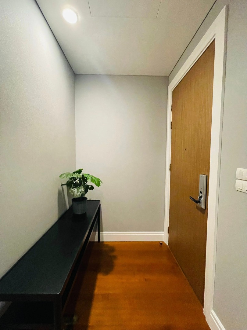 For RentCondoSukhumvit, Asoke, Thonglor : 🔥For urgent rent🔥Bright Sukhumvit 24, spacious 2-bedroom unit, fully furnished, ready to move in, near BTS Phrom Phong