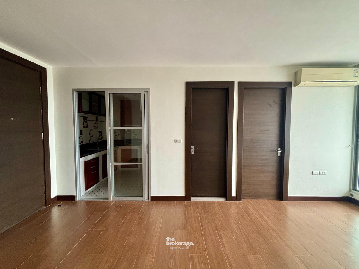 ขายคอนโดรัชดา ห้วยขวาง : ขายด่วน!! ริทึ่ม รัชดา 2 ห้องนอน 2 ห้องน้ำ 72.5ตรม. 7.59 ลบ.  Line : @thebrokerage