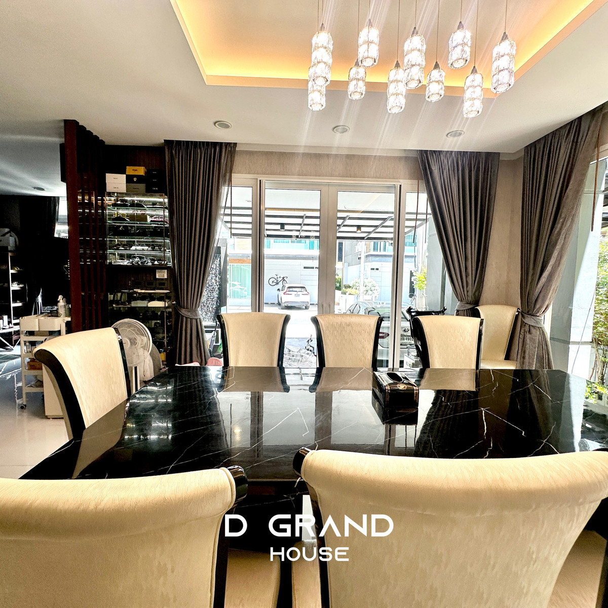 For SaleHouseLadprao, Central Ladprao : #Luxury house for sale, corner plot In the heart of early Lat Phrao, The Gallery House Pattern Project, Lat Phrao Soi 1