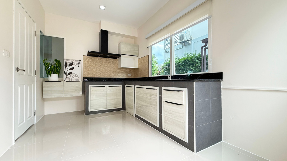 ขายบ้านพัฒนาการ ศรีนครินทร์ : รีโนเวทใหม่ พร้อมอยู่ ✨ บ้านเดี่ยว โกลเด้น วิลเลจ อ่อนนุช - พัฒนาการ / 4 ห้องนอน (ขาย), Golden Village Onnut - Pattanakarn / Detached House 4 Bedrooms (FOR SALE) POON064