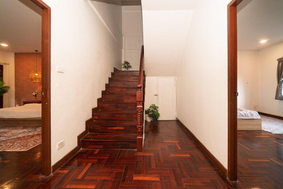 For RentTownhomeSukhumvit, Asoke, Thonglor : Townhome for rent Designed by architect With private rooftop, furniture ready to move in, Soi Thonglor Soi 25