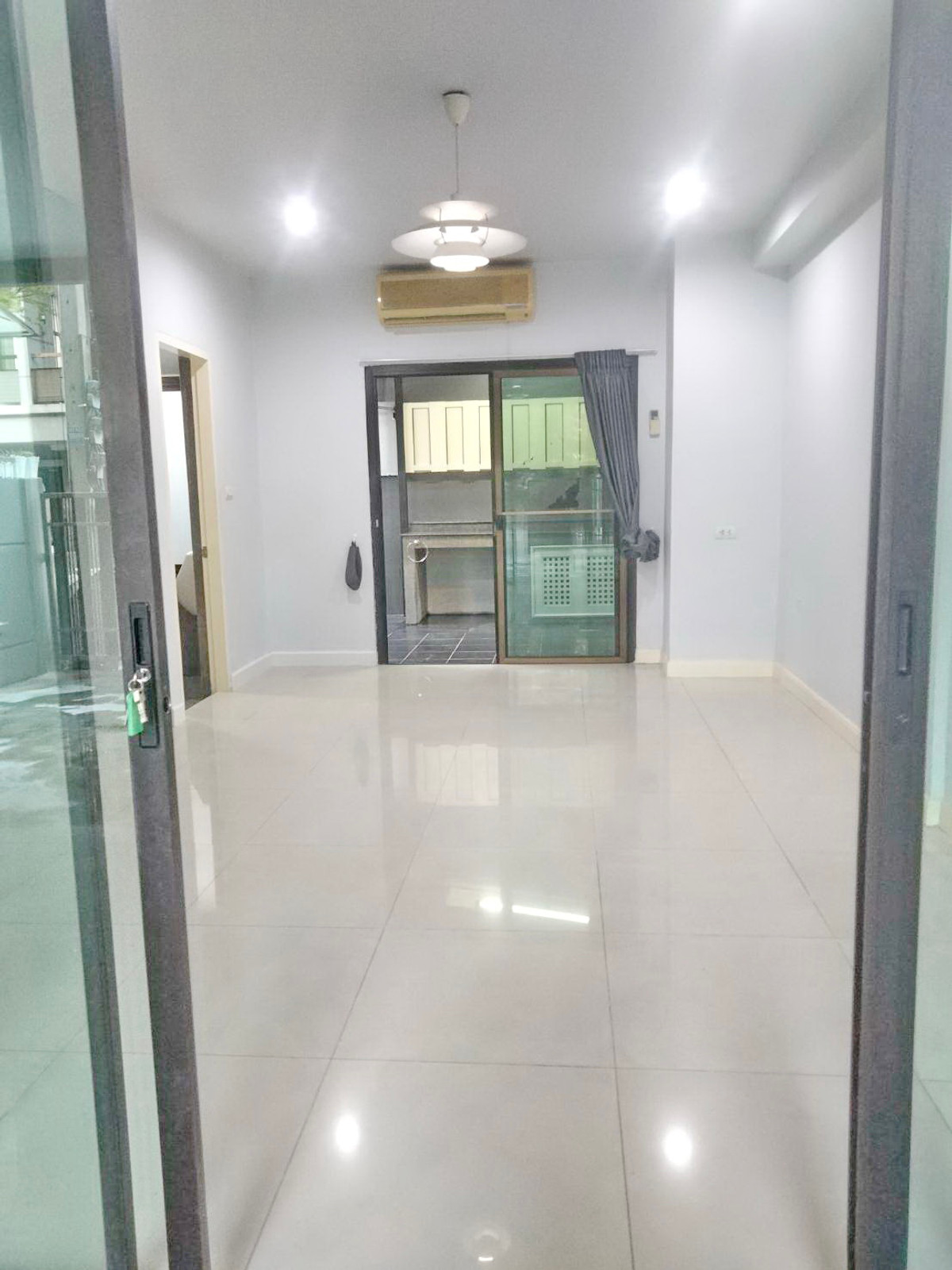 ให้เช่าทาวน์โฮมรัชดา ห้วยขวาง : จดทะเบียนบริษัทได้**HK0021♛ให้เช่า ทาวน์โฮม 3 ห้องนอน⚝ทาวน์โฮมรัชดา-สุทธิสาร♜MRTสุทธิสาร∞099-5919653,065-9423251▚Line@sureresidence