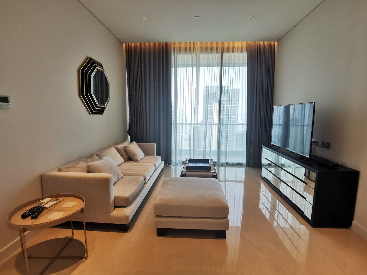 ให้เช่าคอนโดวิทยุ ชิดลม หลังสวน : AVAILABLE NOW Elegant 2-Bed at Sindhorn Residence with Panoramic View