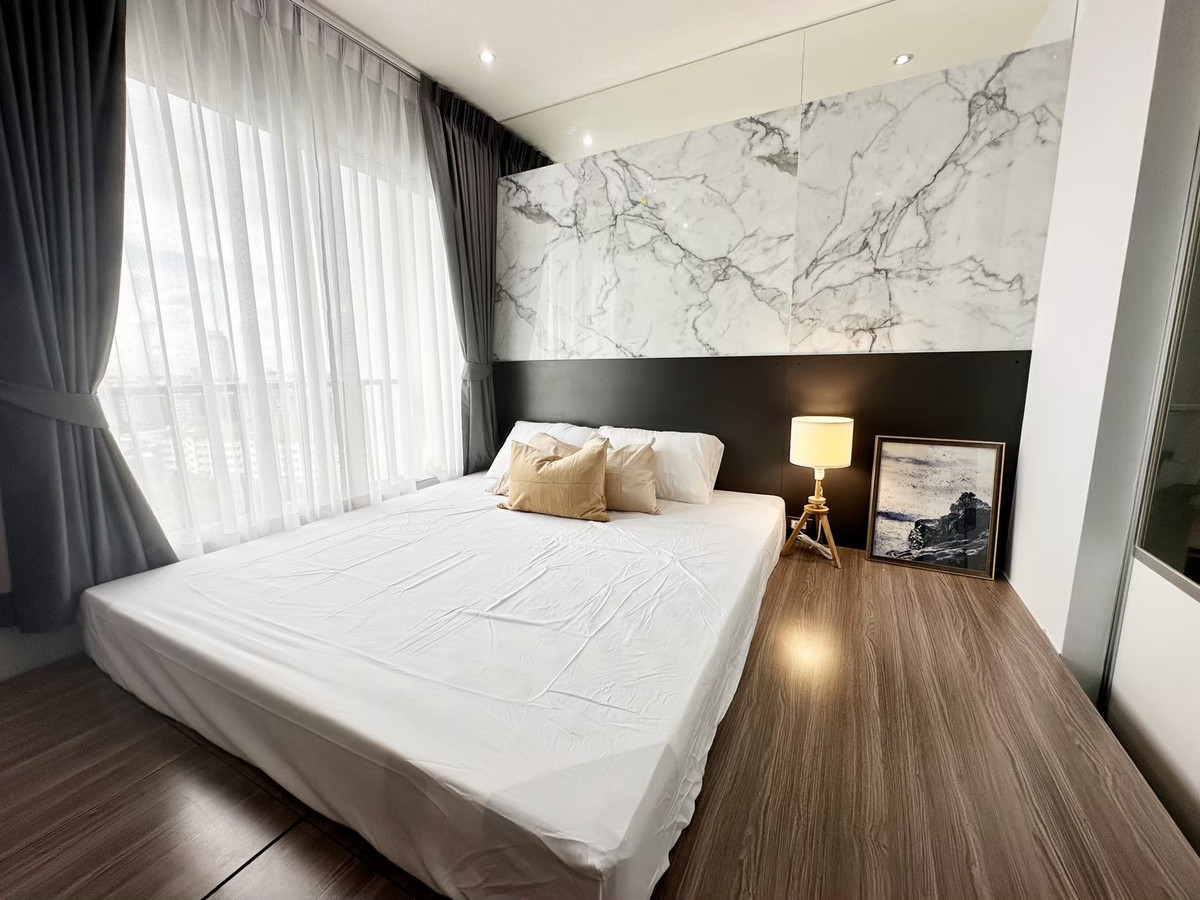 ขายคอนโดพัฒนาการ ศรีนครินทร์ : ขายด่วน Parkland Srinakarin (เดอะ พาร์คแลนด์ ศรีนครินทร์) 1 ห้องนอน ชั้นสูง วิวเมือง *MRT ศรีลาซาล