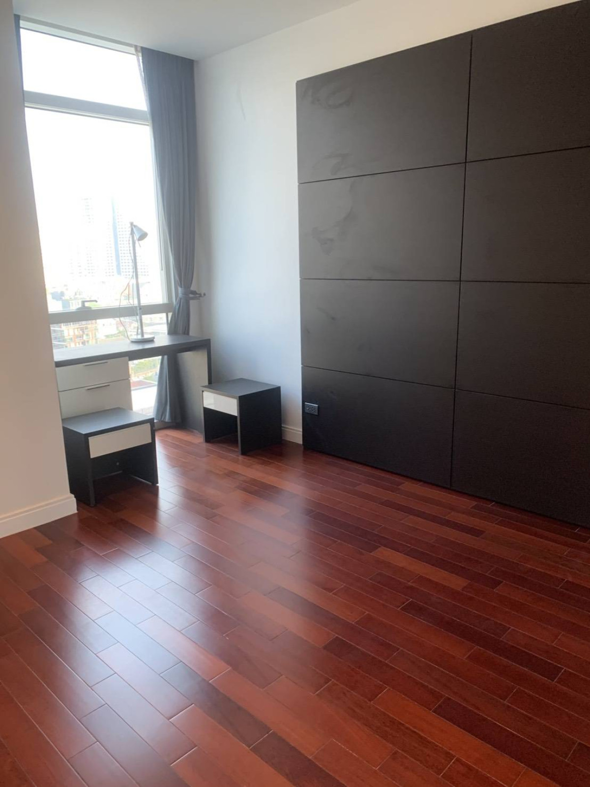 ขายคอนโดวิทยุ ชิดลม หลังสวน : ขายคอนโด  แอทธินี เรสซิเดนซ์ BTS-เพลินจิต ลุมพินี เขต ปทุมวัน กรุงเทพ  CX-143767