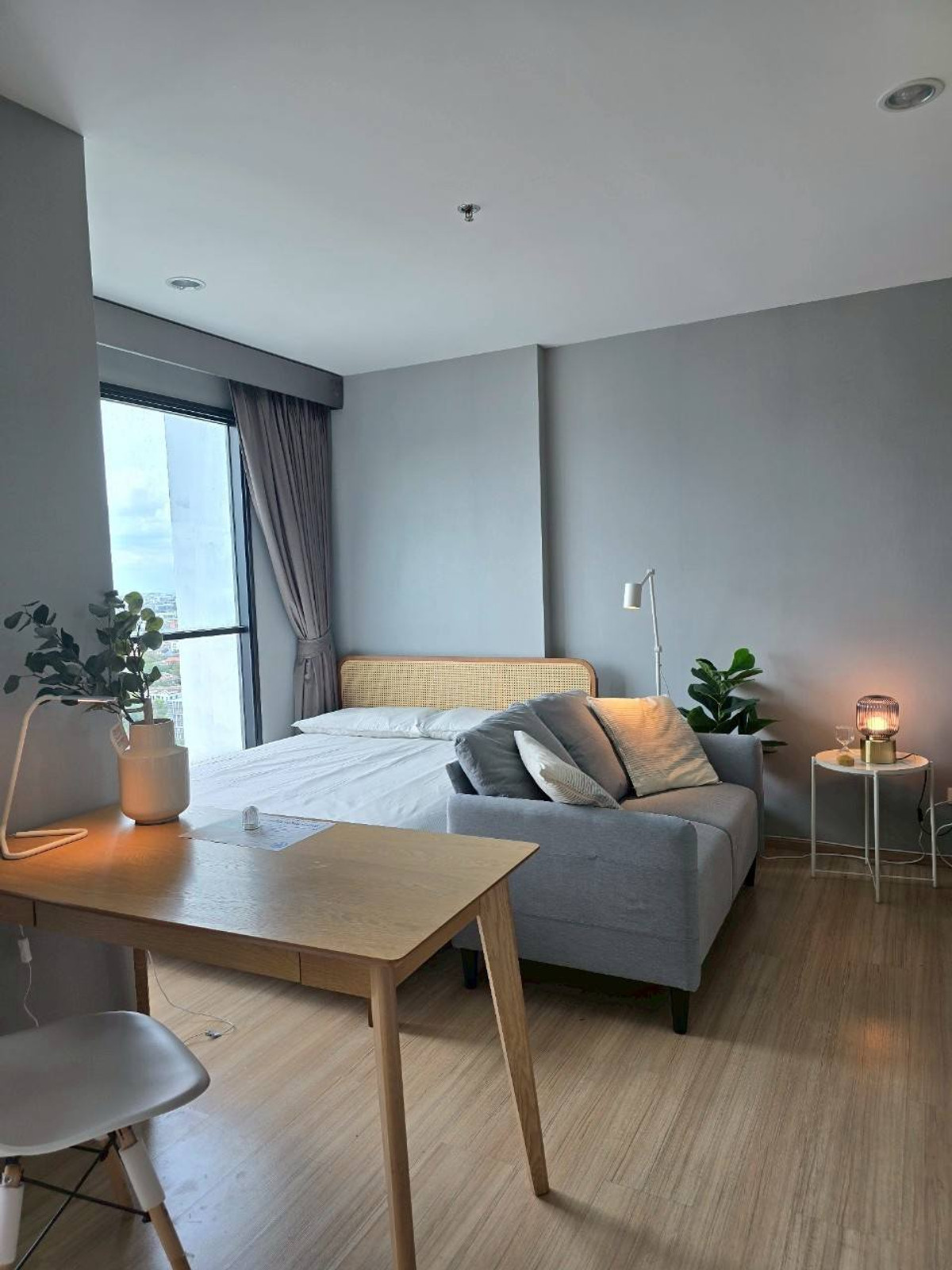 ให้เช่าคอนโดพระราม 9 เพชรบุรีตัดใหม่ RCA : 🌿🦊The Base Rama 9-Ramkhamhaeng🦊🌿 1 Bed 1 Bath , Rental Price：11,000 Baht