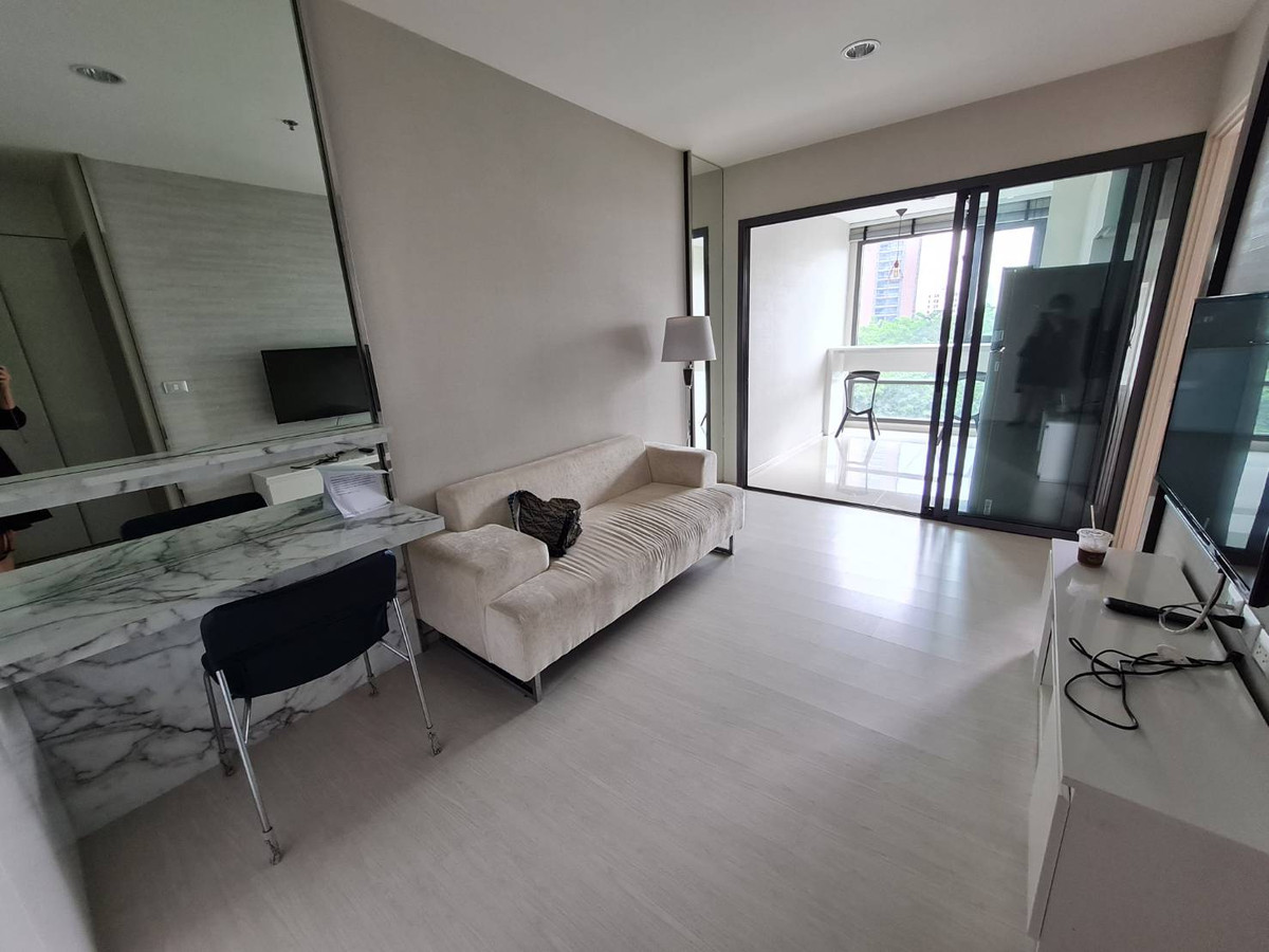 ให้เช่าคอนโดสุขุมวิท อโศก ทองหล่อ : ให้เช่า Rhythm Sukhumvit 42 1 ห้องนอน 1 ห้องน้ำ 46 ตร.ม. 30,000 บาท