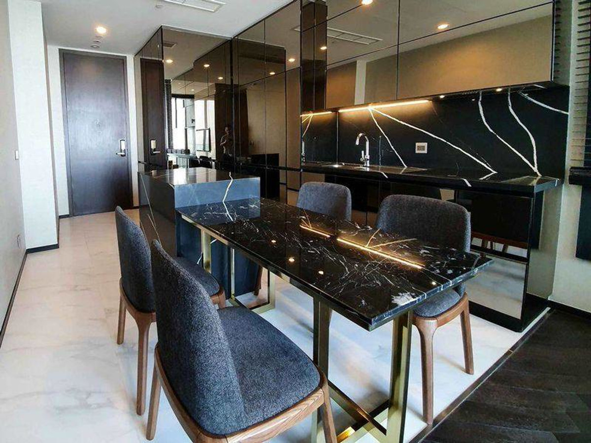 For RentCondoSukhumvit, Asoke, Thonglor : Luxury condo at The Esse Sukhumvit 36, convenient travel, close to BTS, shuttle available, beautiful room, fully furnished, ready to move in!!