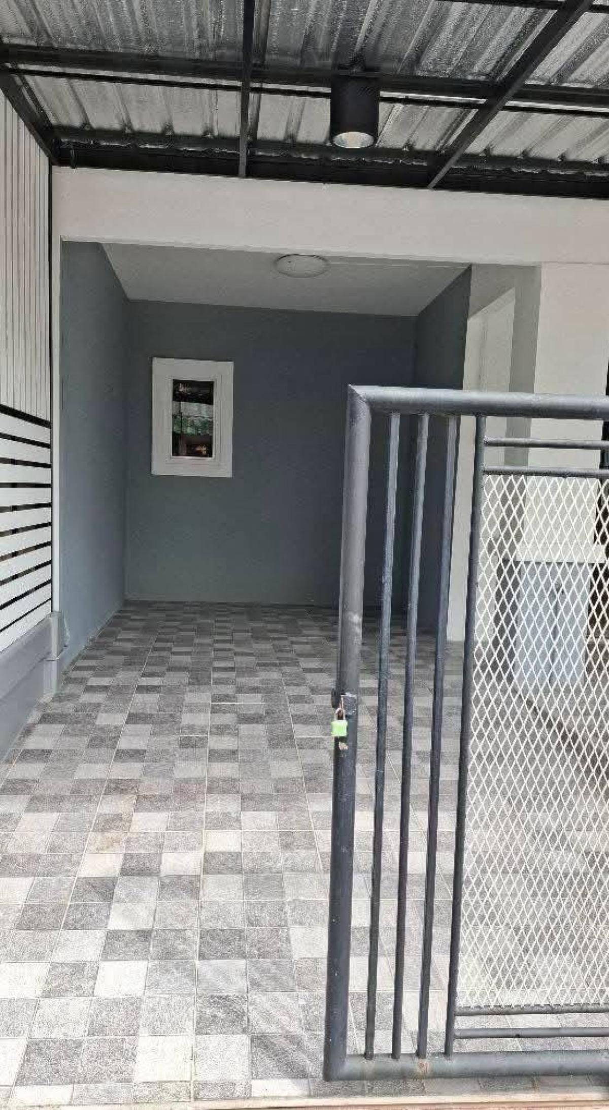 For SaleTownhomePathum Thani,Rangsit, Thammasat : For Sale Townhouse/Townhome  , Baan Pruksa 20 Lam Luk Ka Khlong 2 , corner unit , Khu Khot , Mueang Pathum Thani , Pathum Thani , CX-137180