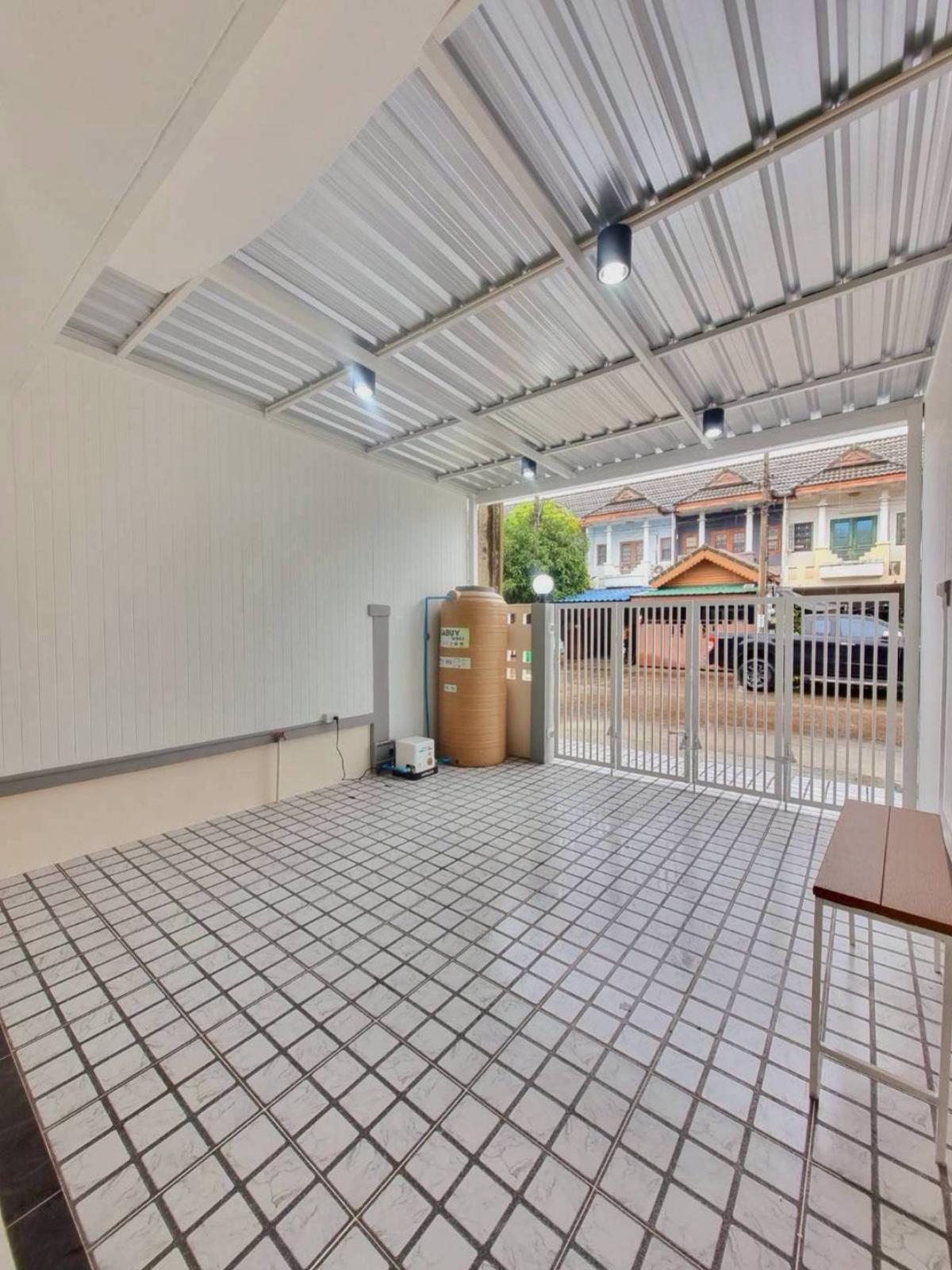 ขายทาวน์โฮมนนทบุรี บางใหญ่ บางบัวทอง : ขายทาวน์เฮ้าส์/ทาวน์โฮม  ดิเอมเมอรัลด์ พาร์ค 3 รีโนเวทใหม่ บางพลับ ปากเกร็ด นนทบุรี CX-137512