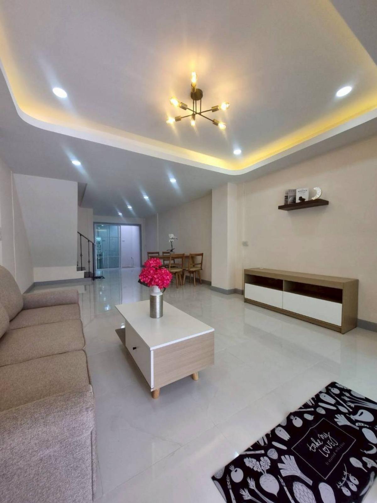 ขายทาวน์โฮมนนทบุรี บางใหญ่ บางบัวทอง : ขายทาวน์เฮ้าส์/ทาวน์โฮม นันทิชา 4 รีโนเวทใหม่ ไทรน้อย ไทรน้อย นนทบุรี CX-137526