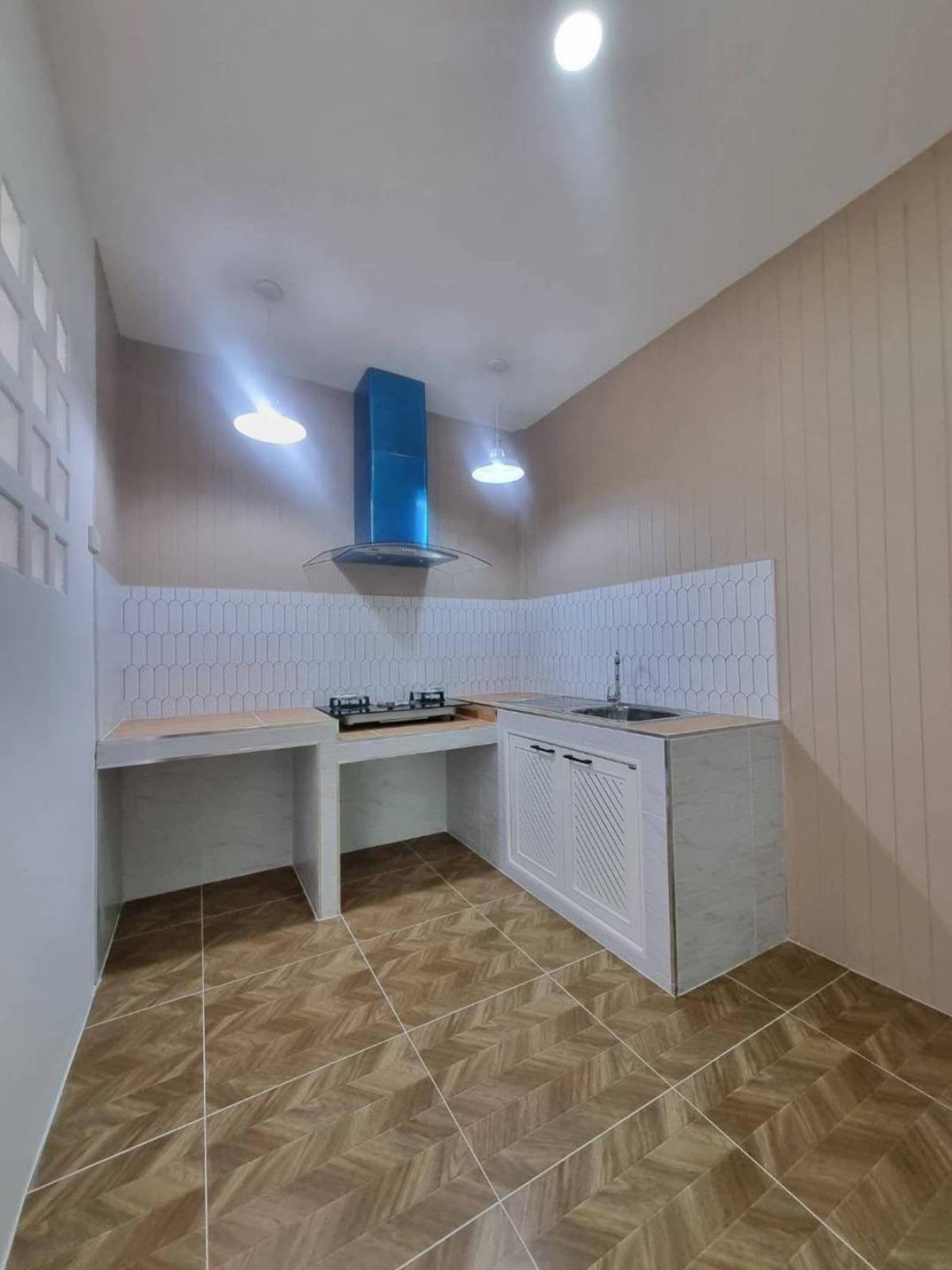 ขายทาวน์โฮมนนทบุรี บางใหญ่ บางบัวทอง : ขายทาวน์เฮ้าส์/ทาวน์โฮม  บ้าน บัวทองแลนด์ บางกรวย - ไทรน้อย รีโนเวทใหม่ MRT-สามแยกบางใหญ่ บางบัวทอง บางบัวทอง นนทบุรี CX-136700