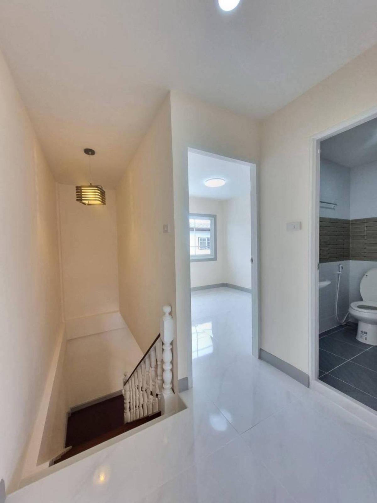 ขายทาวน์โฮมนนทบุรี บางใหญ่ บางบัวทอง : ขายทาวน์เฮ้าส์/ทาวน์โฮม  บ้าน บัวทองแลนด์ บางกรวย - ไทรน้อย รีโนเวทใหม่ MRT-สามแยกบางใหญ่ บางบัวทอง บางบัวทอง นนทบุรี CX-136700