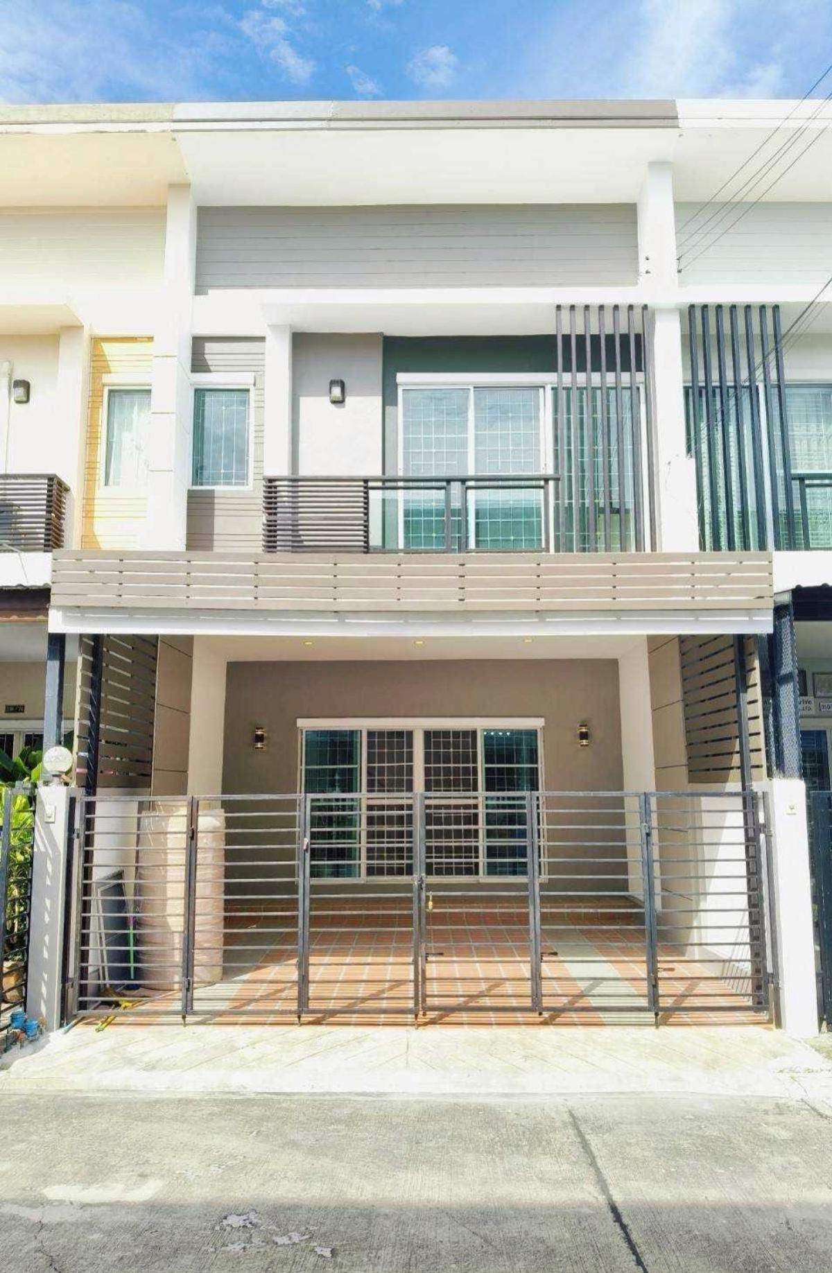 ขายทาวน์โฮมนวมินทร์ รามอินทรา : ขายทาวน์เฮ้าส์/ทาวน์โฮม  เต็มสิริ อเวนิว รามอินทรา 117 รีโนเวทใหม่ บางชัน เขต คลองสามวา กรุงเทพ CX-126648