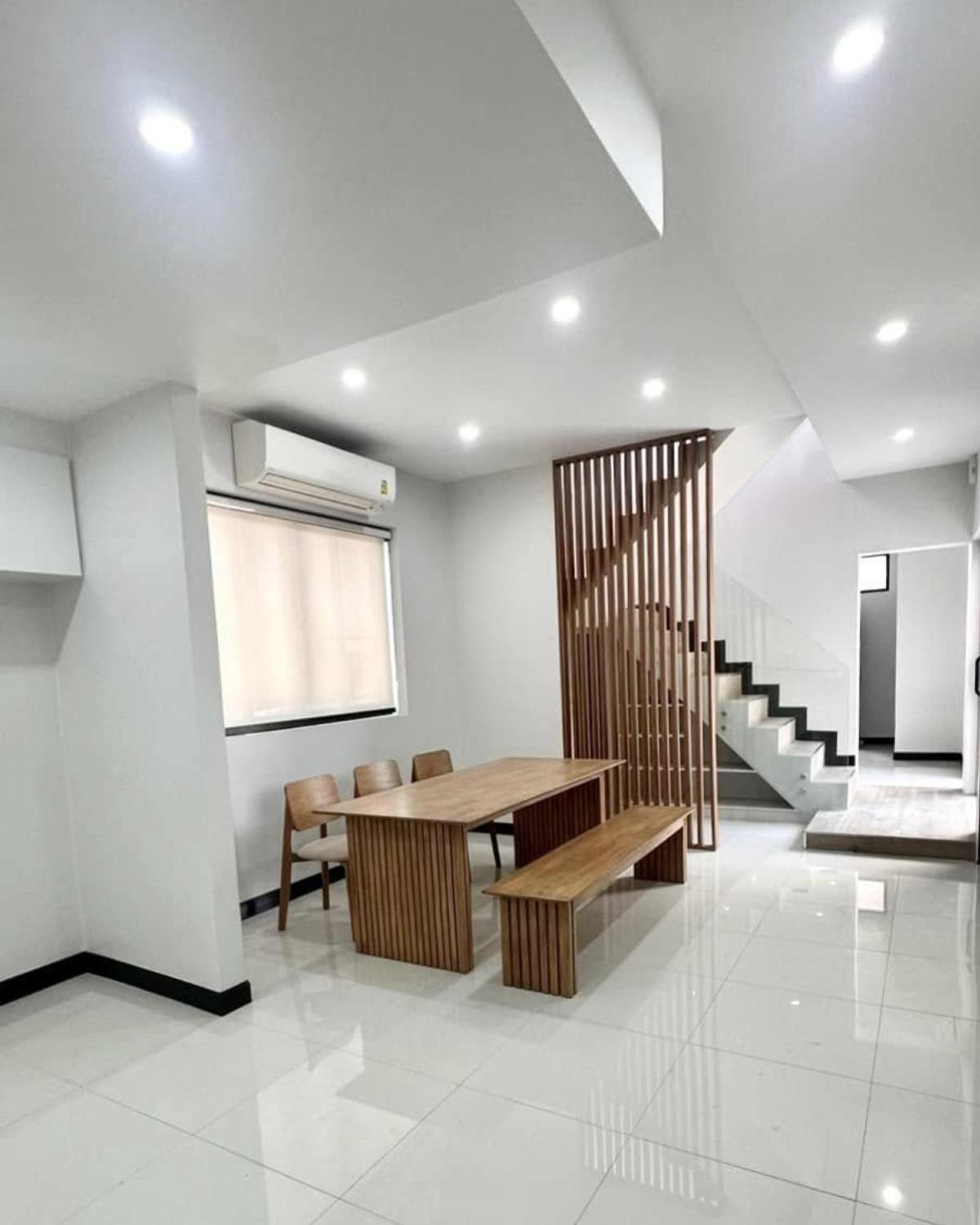 ขายบ้านบางนา แบริ่ง ลาซาล : ขายบ้าน  บางนา วิลล่า บางแก้ว เมืองสมุทรปราการ สมุทรปราการ CX-136444