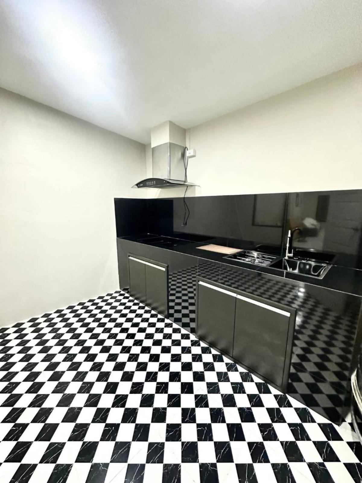 For SaleTownhomeRama 2, Bang Khun Thian : For Sale Townhouse/Townhome  , Baan Ngam Charoen 4 , newly renovated , Tha Kham , Bang Khun Thian , Bangkok , CX-137071