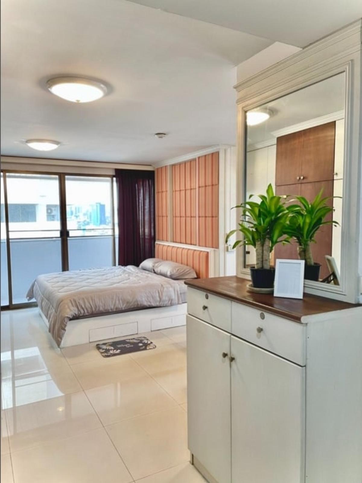 ขายคอนโดพระราม 3 สาธุประดิษฐ์ : ขายคอนโด  พี.เอส.ที. คอนโด วิลล์ วิวสวย ชั้นสูง ห้องมุม ช่องนนทรี เขต ยานนาวา กรุงเทพ CX-136728