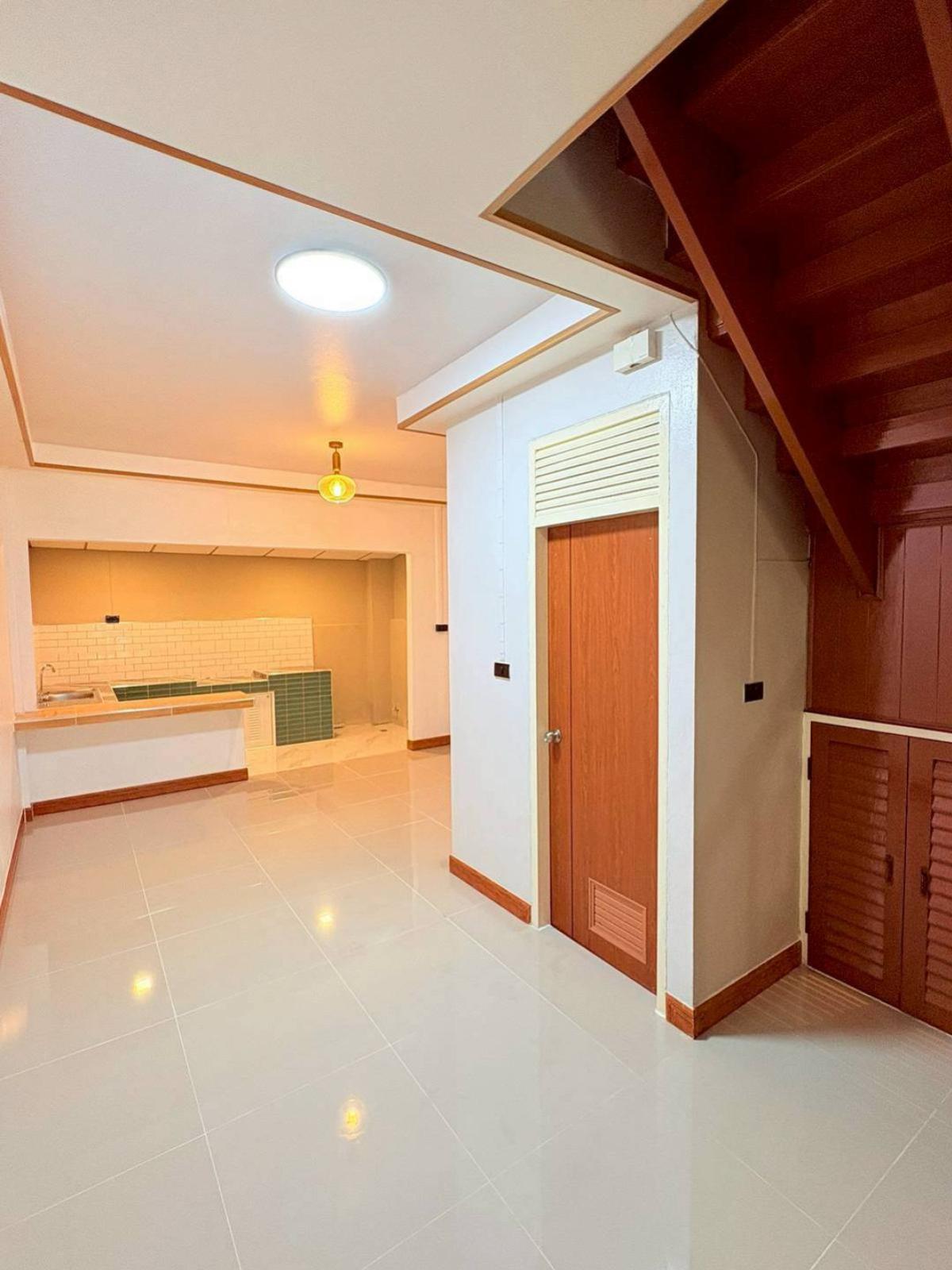 ขายทาวน์โฮมพุทธมณฑล ศาลายา : ขายทาวน์เฮ้าส์/ทาวน์โฮม  บ้านบุศรินทร์ ปิ่นเกล้า รีโนเวทใหม่ กระทุ่มล้ม สามพราน นครปฐม CX-136983