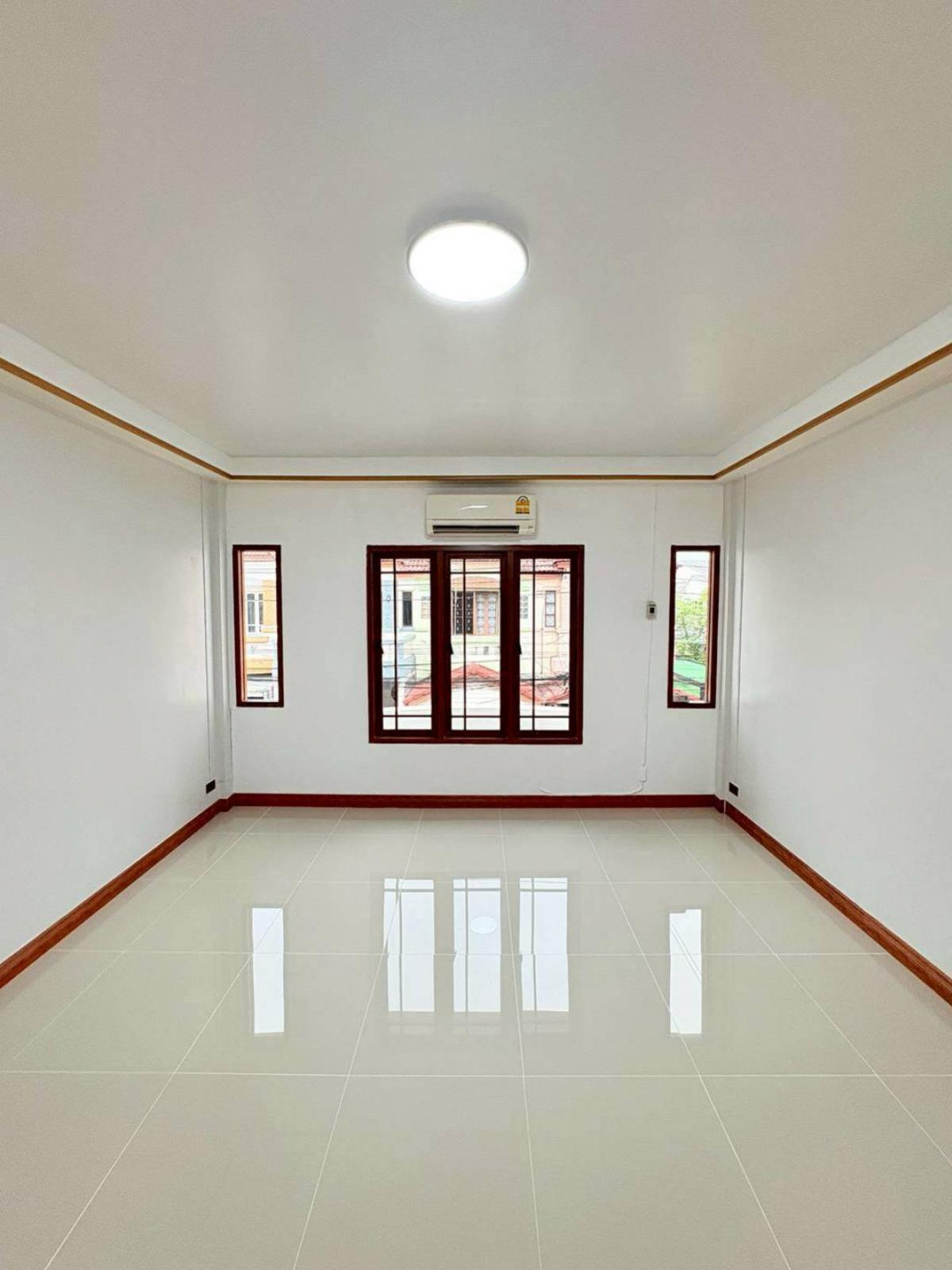 ขายทาวน์โฮมพุทธมณฑล ศาลายา : ขายทาวน์เฮ้าส์/ทาวน์โฮม  บ้านบุศรินทร์ ปิ่นเกล้า รีโนเวทใหม่ กระทุ่มล้ม สามพราน นครปฐม CX-136983