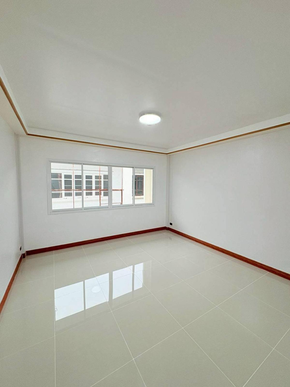 ขายทาวน์โฮมพุทธมณฑล ศาลายา : ขายทาวน์เฮ้าส์/ทาวน์โฮม  บ้านบุศรินทร์ ปิ่นเกล้า รีโนเวทใหม่ กระทุ่มล้ม สามพราน นครปฐม CX-136983