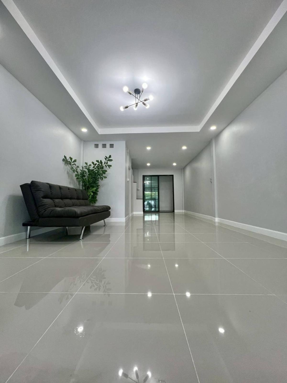 ขายทาวน์โฮมนนทบุรี บางใหญ่ บางบัวทอง : ขายทาวน์เฮ้าส์/ทาวน์โฮม  บ้านบุษกร-รัตติยา รีโนเวทใหม่ MRT-คลองบางไผ่ บางบัวทอง บางบัวทอง นนทบุรี CX-136949