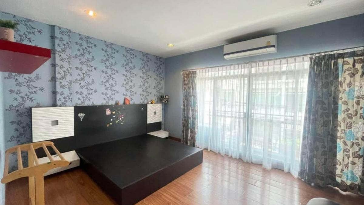 ขายทาวน์โฮมโชคชัย4 ลาดพร้าว71 : ขายทาวน์เฮ้าส์/ทาวน์โฮม  บ้านกลางเมือง ลาดพร้าว 71 ลาดพร้าว เขต ลาดพร้าว กรุงเทพ CX-137116