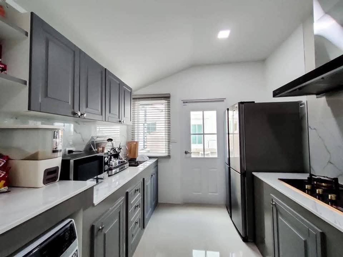 ให้เช่าบ้านลาดกระบัง สุวรรณภูมิ : บ้านเดี่ยวให้เช่า 📍Golden Neo Bangna-Suan Luang 📍 4 ห้องนอน 3 ห้องน้ำ เฟอร์นิเจอร์ และ เครื่องใช้ไฟฟ้าครบ     