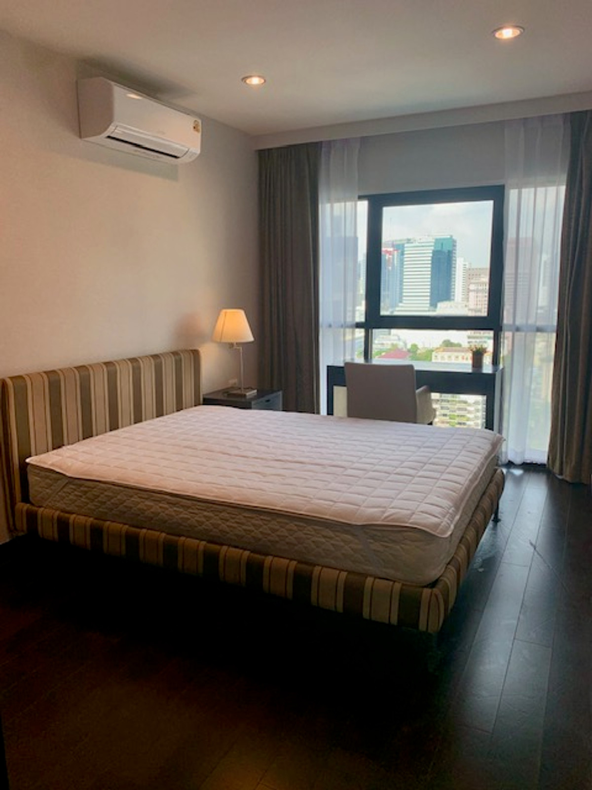 ให้เช่าคอนโดสาทร นราธิวาส : 🏙✨ ให้เช่า Sathorn Garden — คอนโดใจกลางสาทร ใกล้ BTS ศาลาแดง / MRT ลุมพินี แค่ 850 ม.  