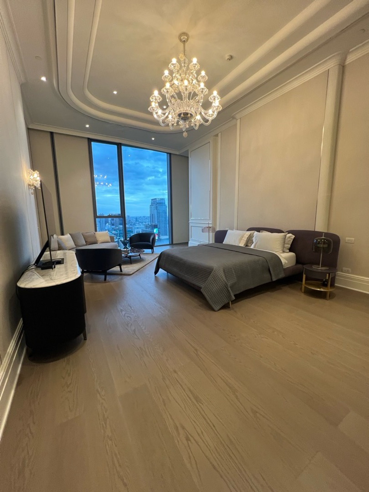 ขายคอนโดวิทยุ ชิดลม หลังสวน : penthouse scope langsuan for sell !!