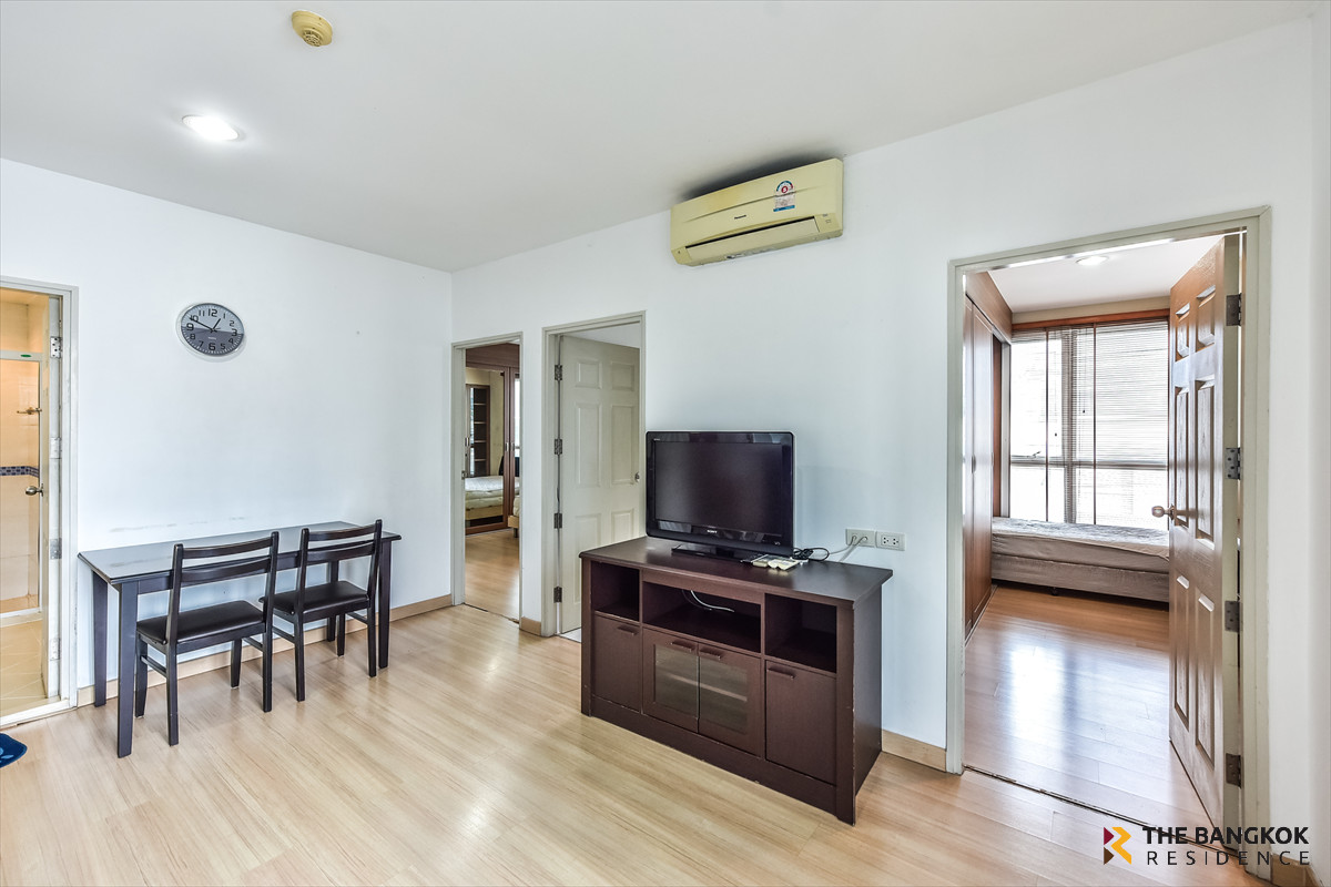 ให้เช่าคอนโดสาทร นราธิวาส : 🏙 💼Sathorn Living! 2BR 63sqm | ใกล้ BTS ช่องนนทรี เดินเพียงไม่กี่ก้าว💼 Patty 0987929891