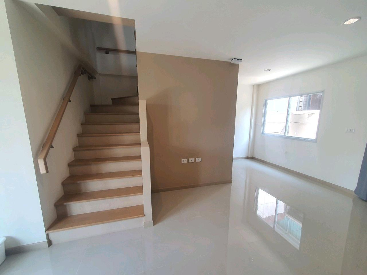 ให้เช่าทาวน์โฮมพระราม 2 บางขุนเทียน : 🔥ให้เช่า บ้านทาวน์โฮม 3 ชั้น โครงการ บ้านลุมพินี ทาวน์พาร์ค ท่าข้าม-พระราม 2⛳️เข้าทางพระราม2ซอย47 หรือ ท่าข้าม 7 ใกล้วัดท่าข้าม❣️💚Tel/Line: 085 484 8586 Ag.