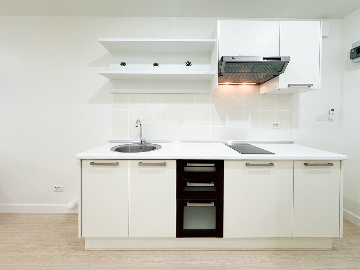 For SaleCondoThaphra, Talat Phlu, Wutthakat : Condo for sale, Metro Park Sathorn, beautiful room with all new furniture.