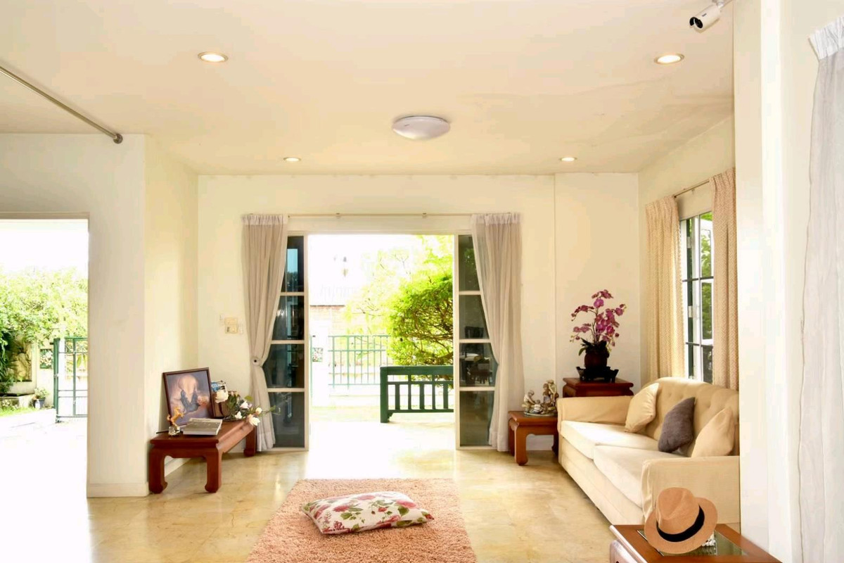 For SaleHousePathum Thani,Rangsit, Thammasat : 🏡House for Sale Lumlukka • 2-storey detached house 73.4 Sq.wah 3 beds 3 baths near🚆BTS Khu Khot 📞099 415 2664 